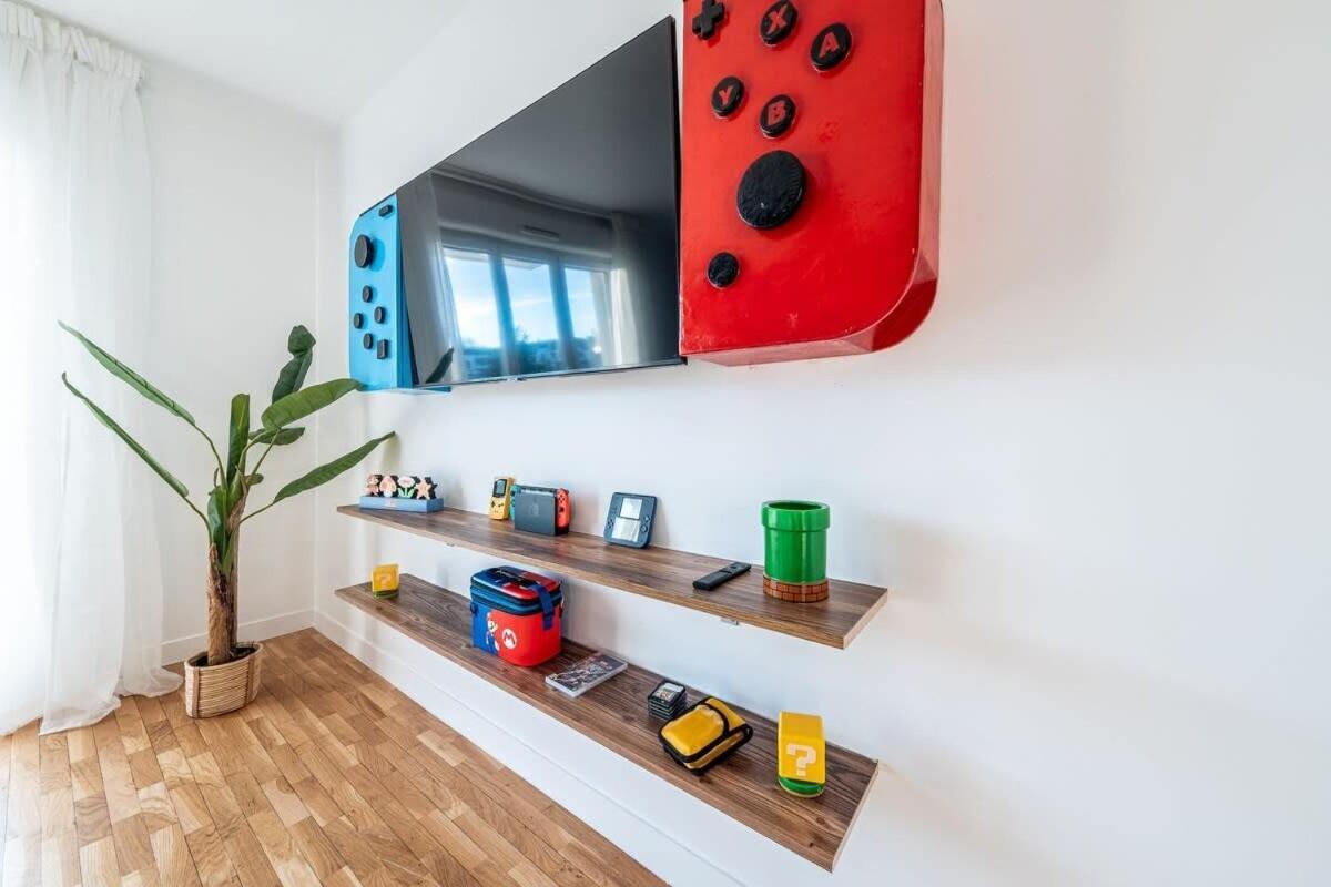 Disney Mario Nintendo Montevrain Bagian luar foto